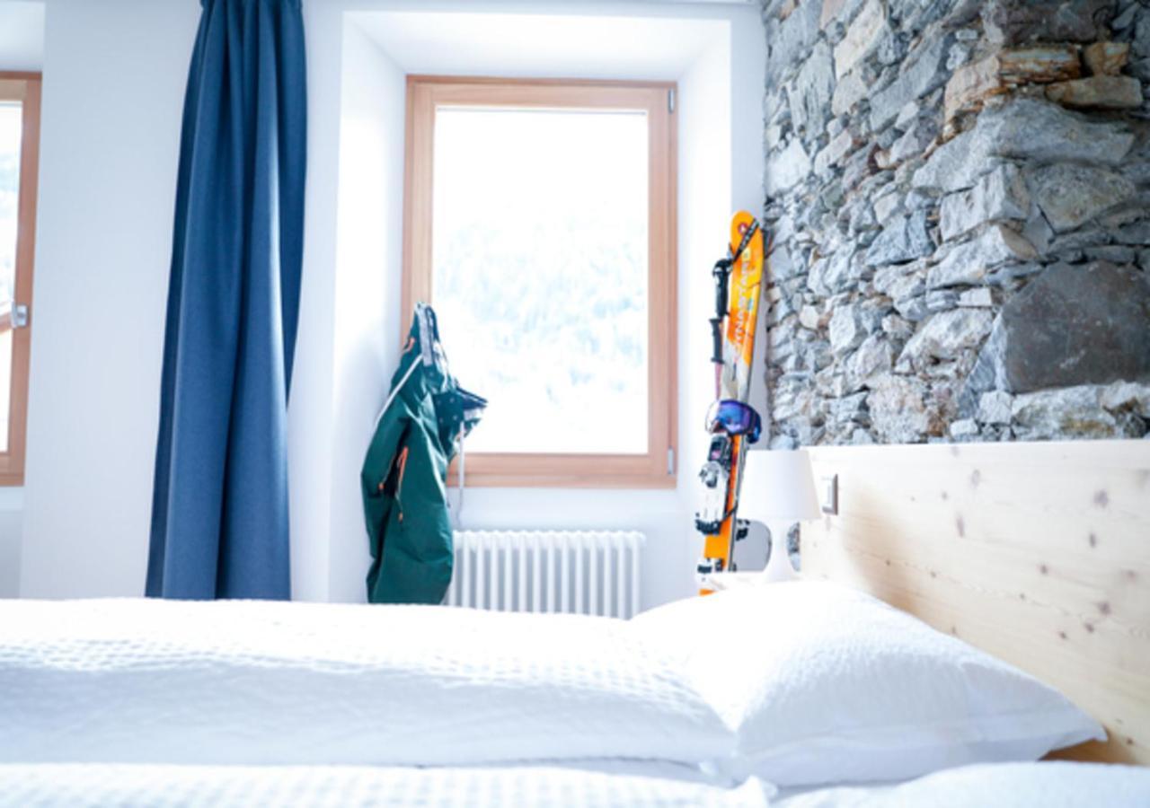 Bed&Bike Tremola San Gottardo Hotel Airolo Kültér fotó