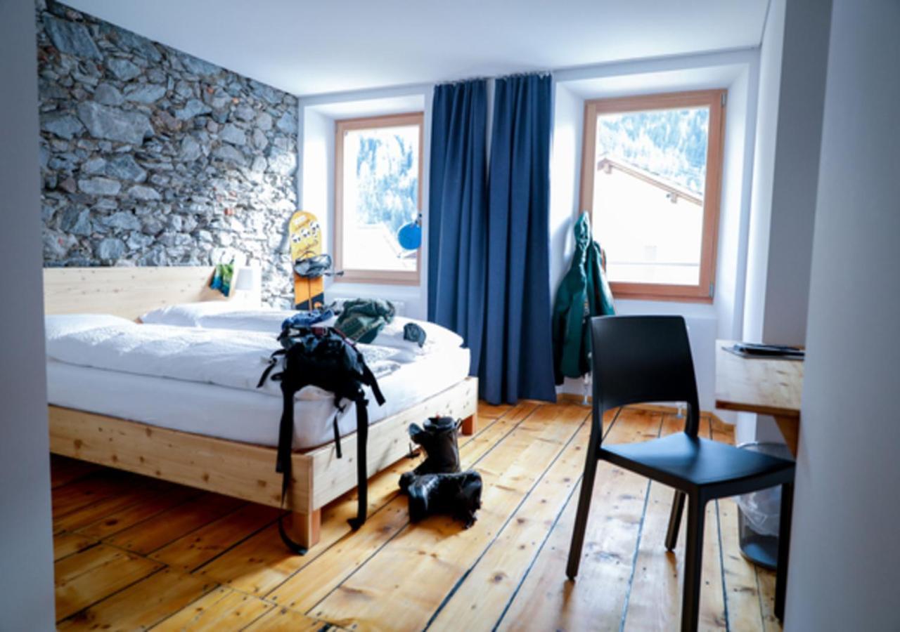 Bed&Bike Tremola San Gottardo Hotel Airolo Kültér fotó