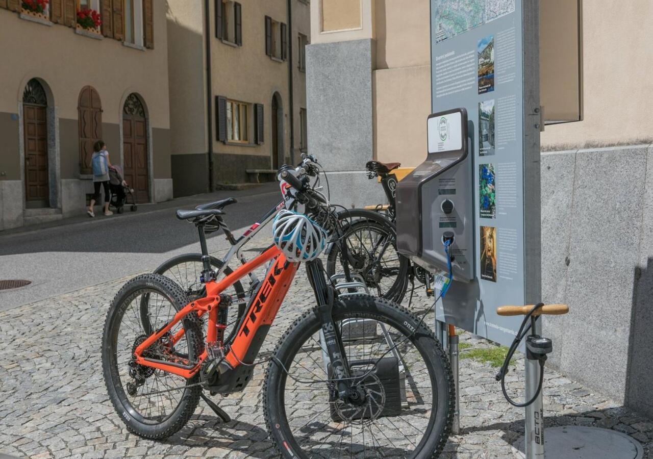 Bed&Bike Tremola San Gottardo Hotel Airolo Kültér fotó